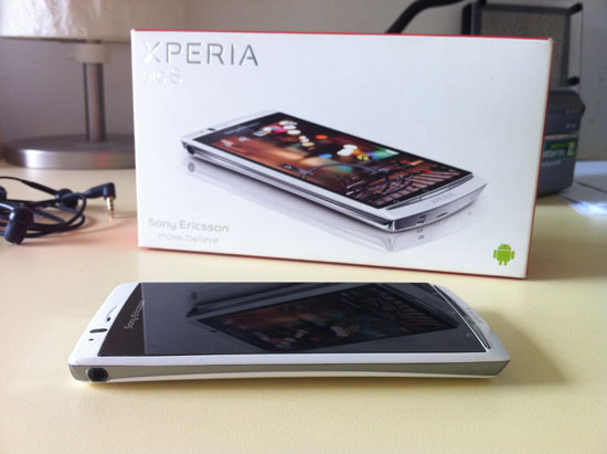 Xperia-Arc-S-recenzija