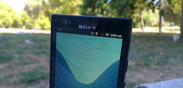 Sony-Xperia-P-zaslon