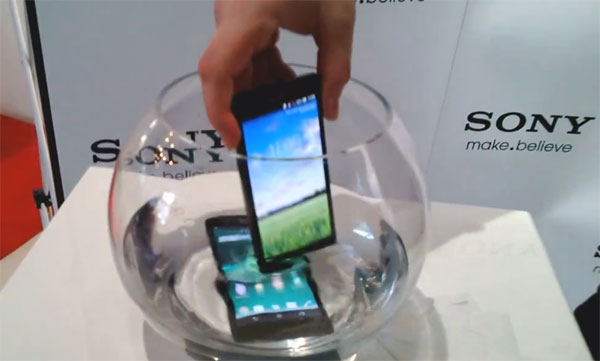 Sony-Xperia-Z-drop-test Sony-Xperia-Z-drop-test