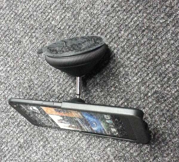HTC-One-auto-nosač HTC One auto nosač