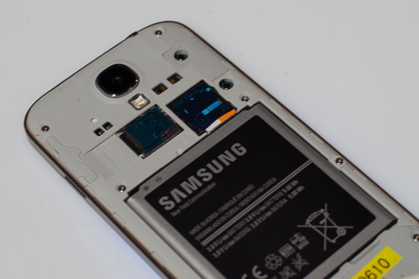 Samsung-Galaxy-S4-baterija