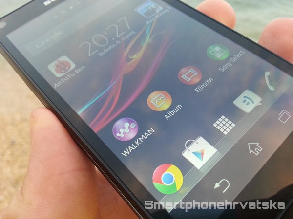 Xperia Z test zaslon ekran Xperia Z test zaslon ekran