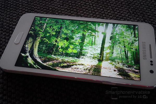 samsung galaxy a3 recenzija