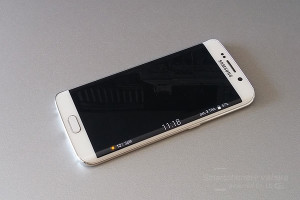 GALAXY-S6-EDGE-RECENZIJA-EDGE-ZASLON-2
