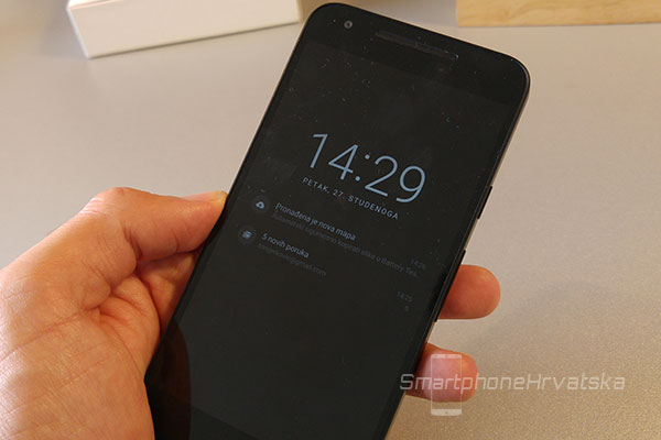 NEXUS-5X-AMBIENT-DISPLAY2