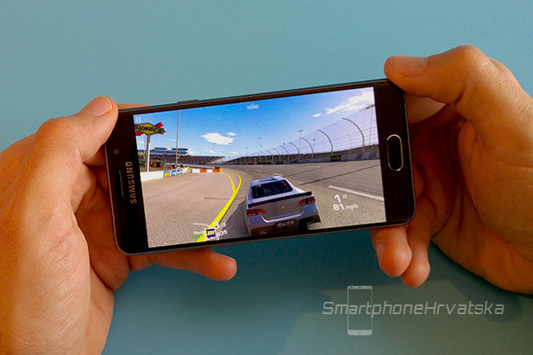 GALAXY A3 2016 RECENZIJA