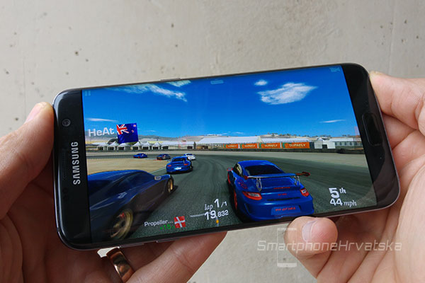 Galaxy S7 edge recenzija