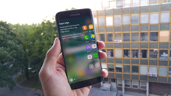 LG G5 vs. HTC 10 vs. Galaxy S7 edge - troboj zaslona (4)