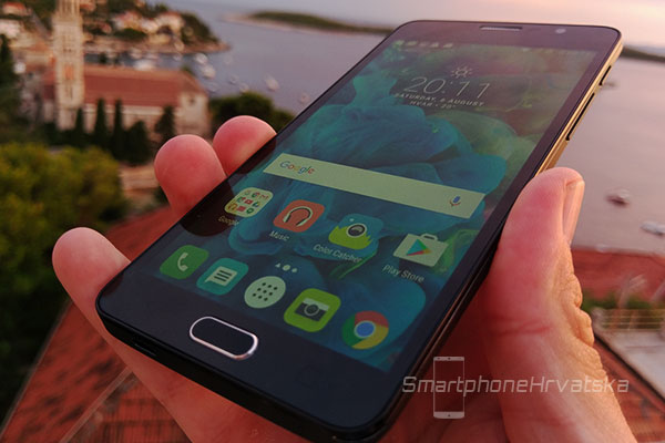 Alcatel-Pop-4s-recenzija-ZASLON