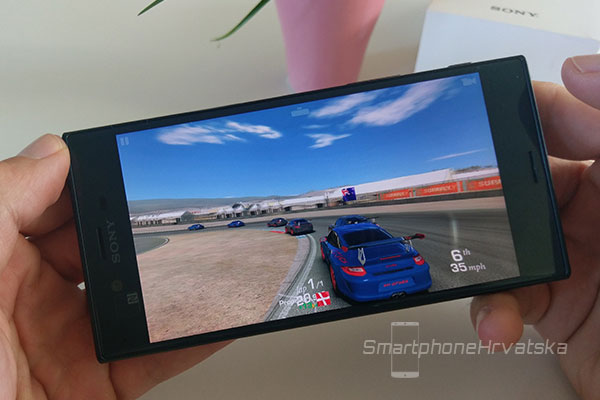 XPERIA XZ RECENZIJA