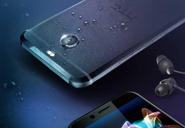 HTC 10 evo je službeno vani