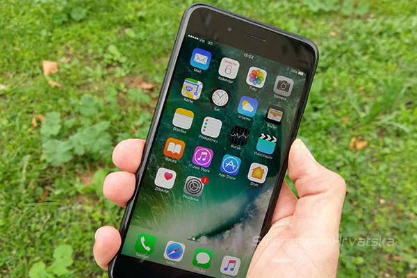 iphone-7-plus-recenzija-zaslon
