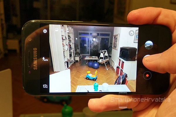 galaxy a3 2017 recenzija