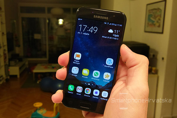 galaxy a3 2017 recenzija