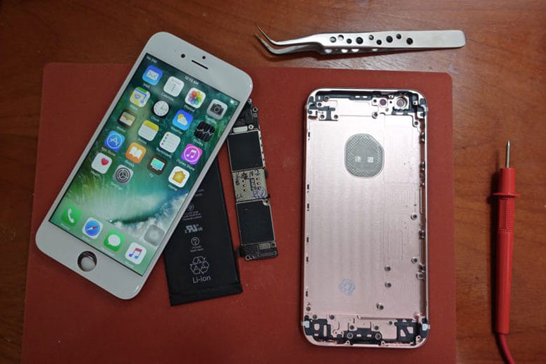 Lik sklopio iPhone 6S iz djelova kupljenih na crnom tržištu (Video)