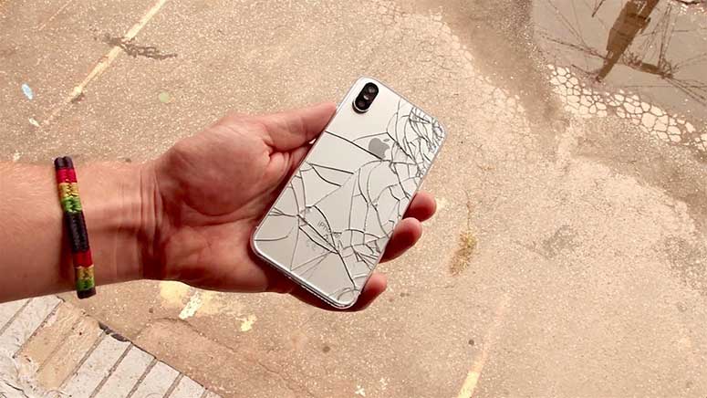 iPhone X drop test kolekcija