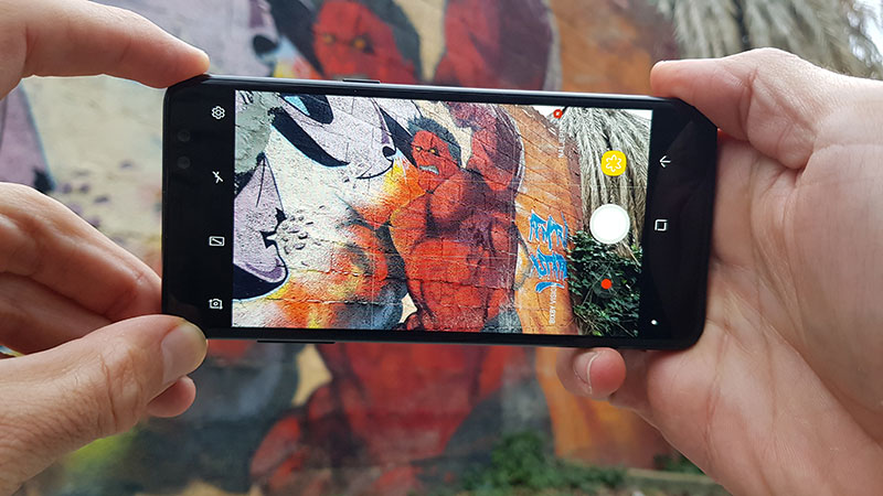 galaxy a8 2018 recenzija