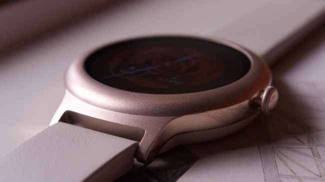 Stiže LG Watch Timepiece - hibrid analognog i pametnog sata na Wear OS-u
