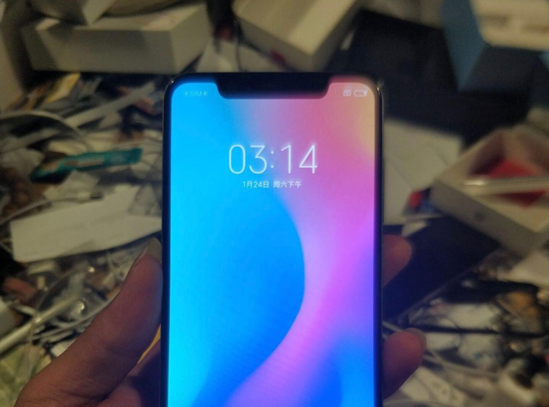 Xiaomi Mi 7 na fotkama uživo, naravno da ima zub