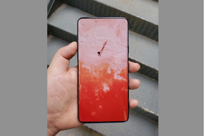 Galaxy S10 bezelless dizajn
