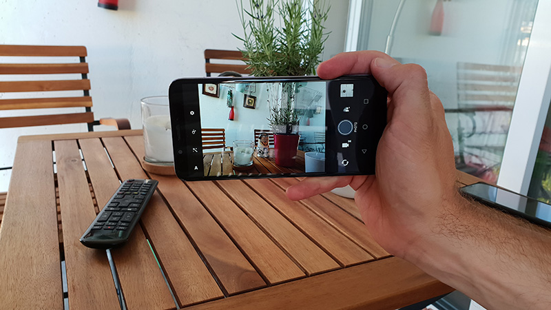 HTC Desire 12+ recenzija
