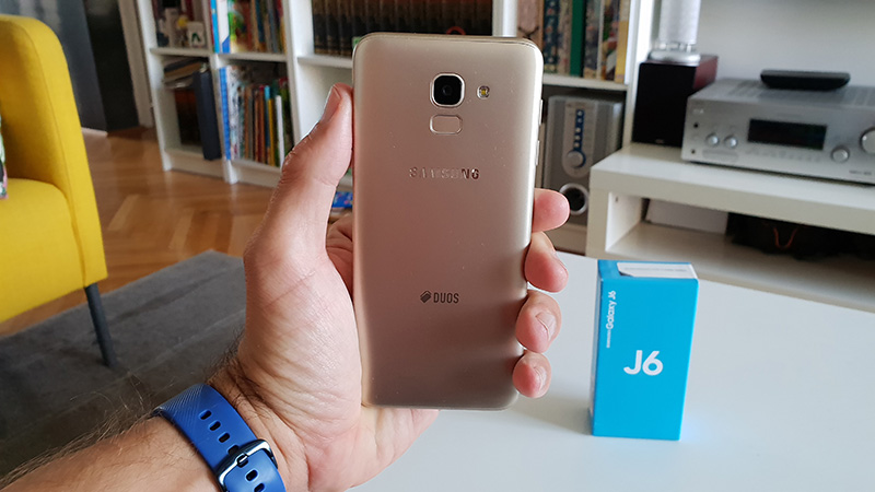 Galaxy J6 Recenzija