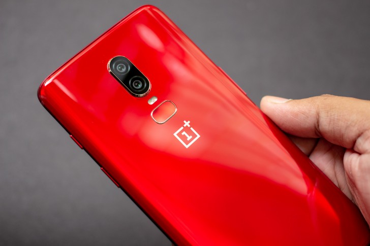 OnePlus 6 crveni od danas u prodaji