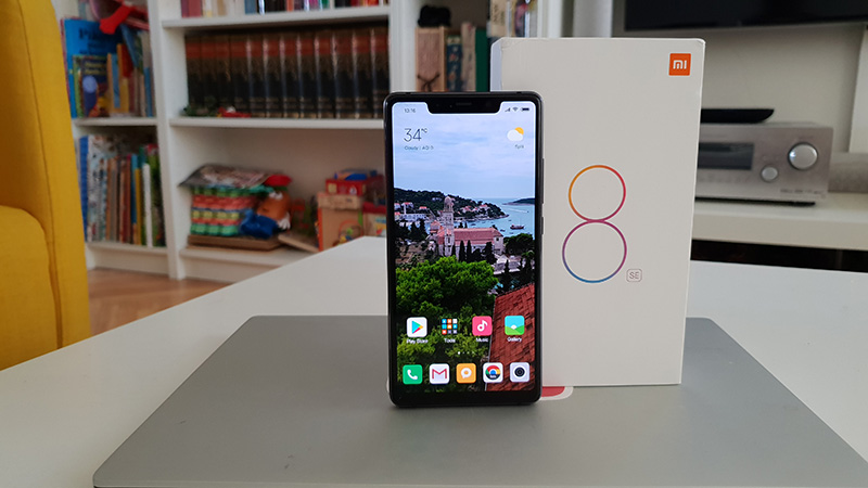 Xiaomi Mi 8 SE Recenzija