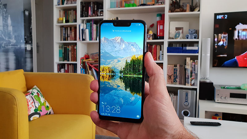 Huawei Mate 20 Lite recenzija