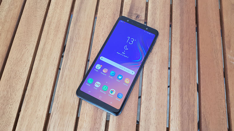 galaxy a7 2018 recenzija
