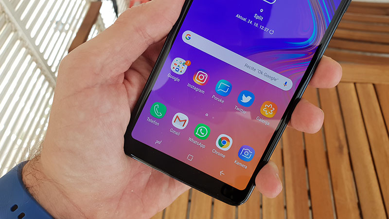 galaxy a7 2018 recenzija