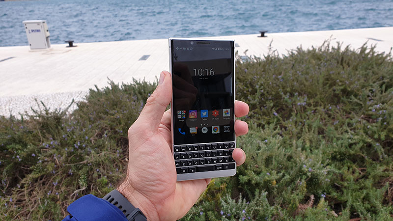 BlackBerry Key2 Recenzija