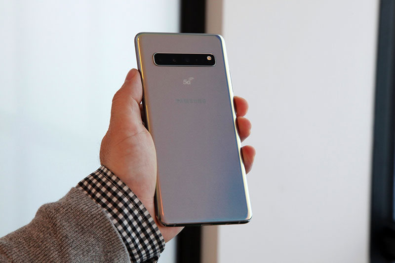 Galaxy S10 5G ima 6.7'' Infinity-O zaslon, 6 kamera i 4500 mAh bateriju
