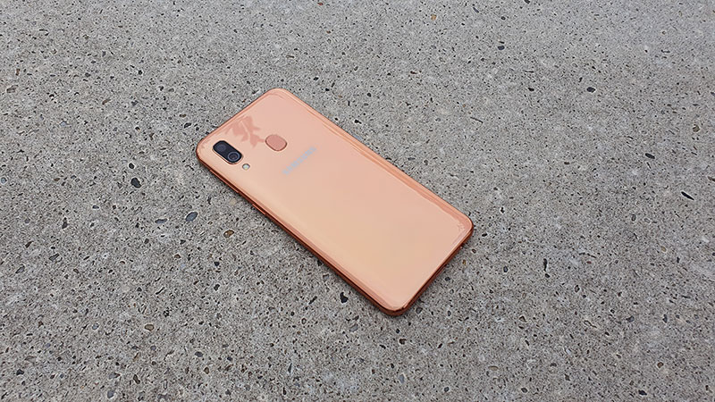 galaxy a40 recenzija