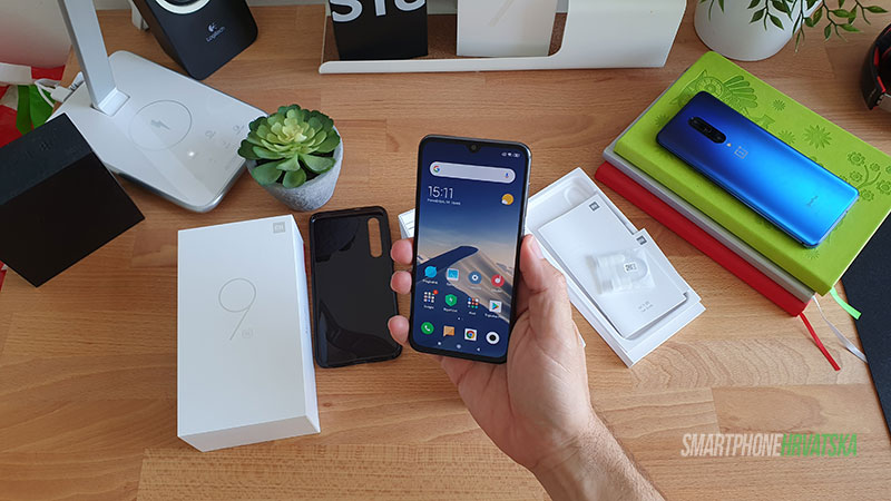 xiaomi mi 9 se recenzija
