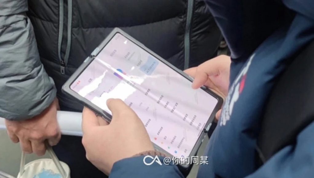 Xiaomiev-savitljivac-fotkan-u-akciji---tablet-ili-tabletotelefon Xiaomiev savitljivac fotkan u akciji - tablet ili tabletotelefon?