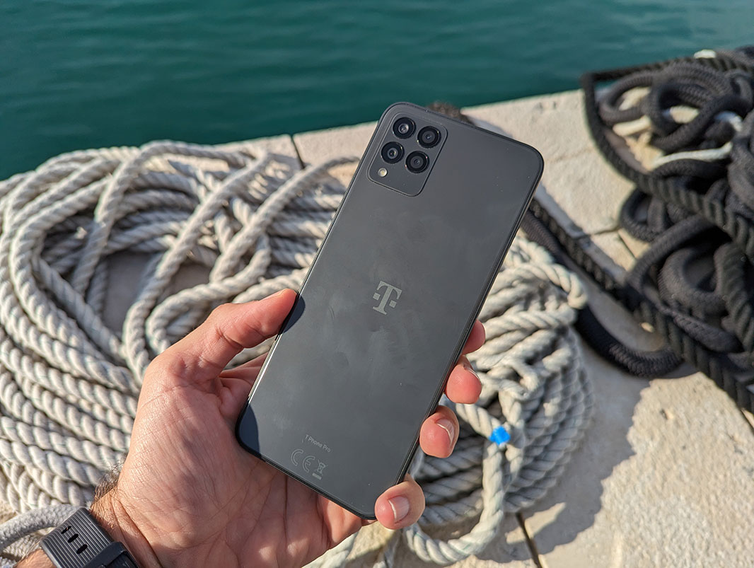 Rtpone Recenzija: T Phone Pro 5G - SmartphoneHrvatska