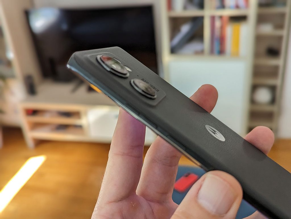 Motorola Edge 40 Recenzija