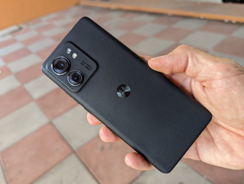 Motorola Edge 40 Recenzija