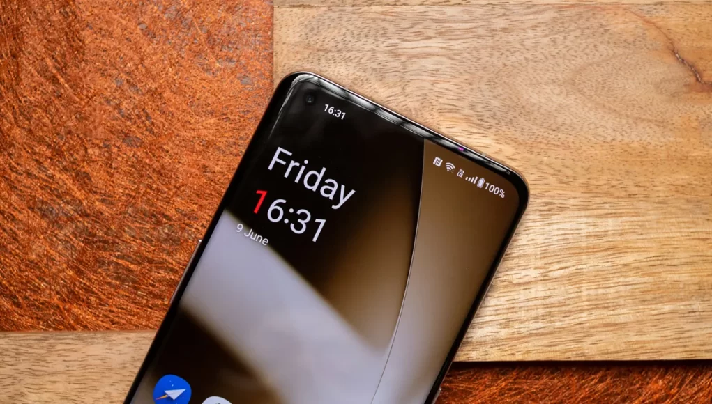 OnePlus-11-zaslon