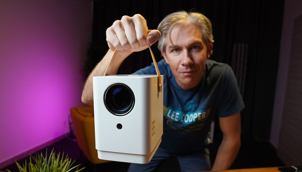 Surewheel-Q3-projektor-recenzija59