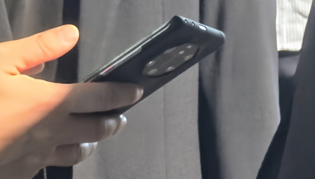 Huawei-Mate-70-Pro-2