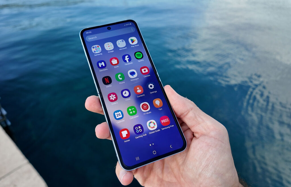 Galaxy Z Flip 6 recenzija.jpg