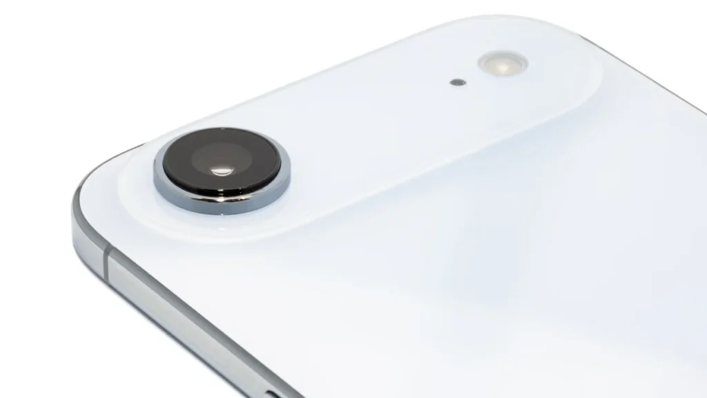 Drugi iPhone Air ipak nije otkazan ali je odgođen