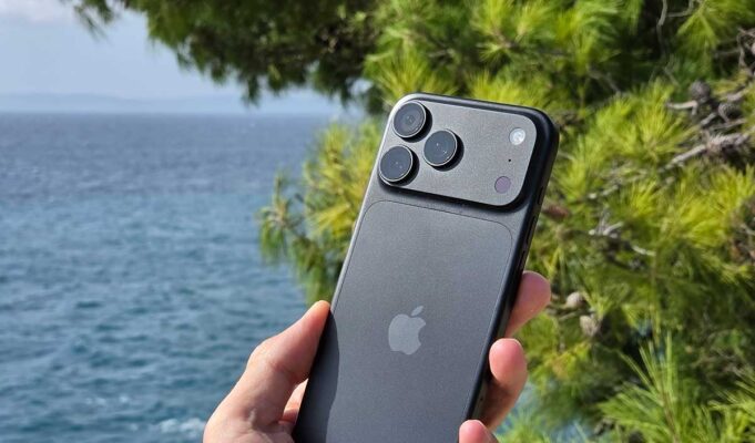 iPhone 18 Pro Max RECENZIJA: Najcrnji dosad, ali koliko je bolji?