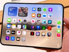 Pregib na iPhoneu Duo s vremenom postane vidljiviji? Apple je mislio i na to